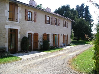 Magnificent renovated farmhouse with..