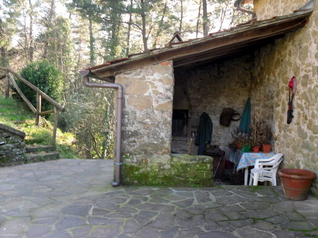 Country/farmhouse - For Sale - North of..