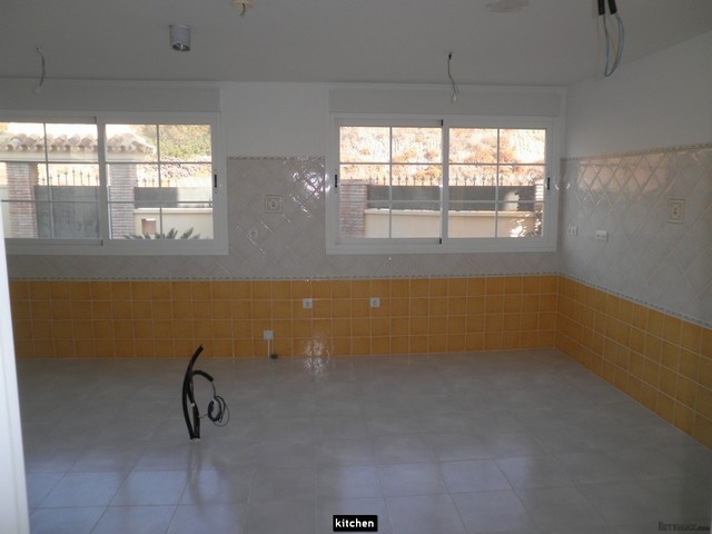 Villa for sale in Benalmadena, Malaga.. - 2