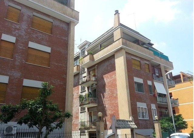 2 Bedrooms - Apartment - For Sale