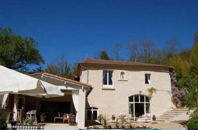 6 bedroom Country House For Sale: 16390..