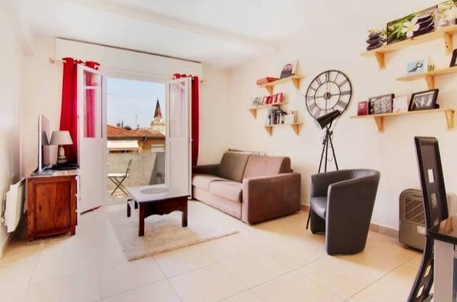 Old Town Sole Agent with balcony - 2