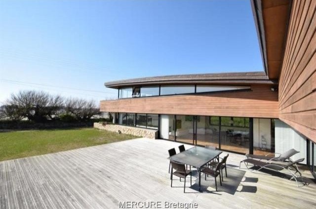 3 bedroom House For Sale: 29250 SAINT..