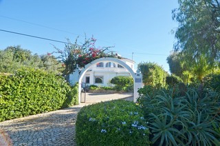 Charming 3 Bedroom Property with..