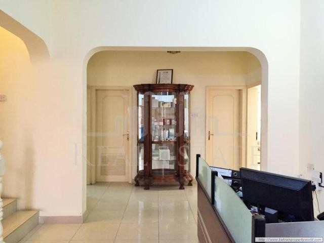 6 Bedrooms - Apartment - For Sale - 2