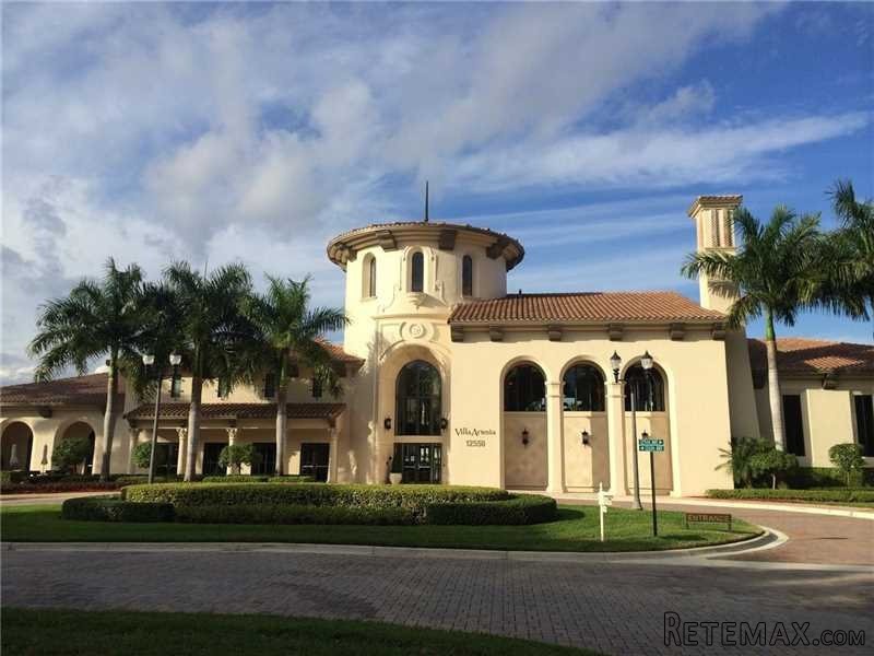 3 bedroom Flat For Sale: 2925 NW 126th..