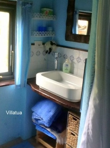 Country/farmhouse - For Sale -.. - 2