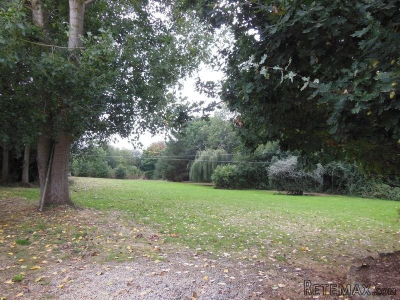 Renovated farmhouse on 1.5 acres with.. - 2