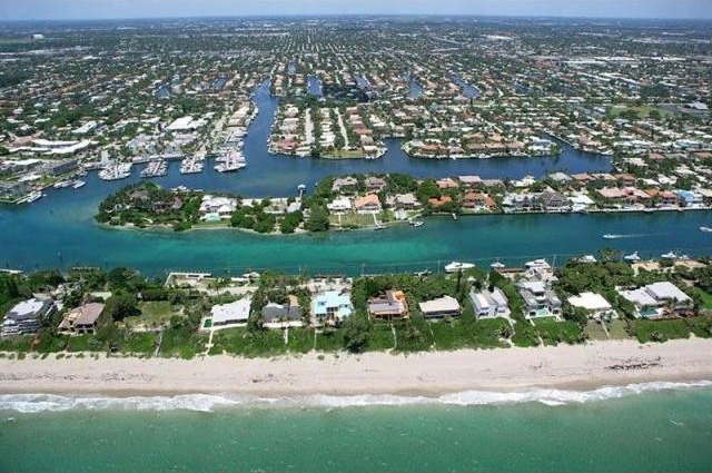 Land For Sale: 2886 Northeast 30Th St..