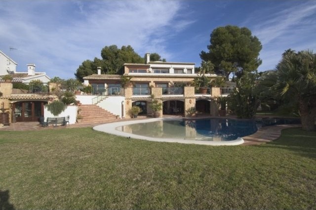Villa for sale in Moraira