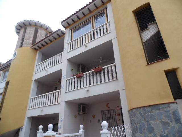Nice 2 Bed 1 Bath First Floor Flat