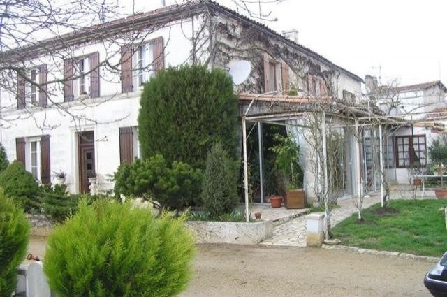 5 bedroom Town House For Sale: 17500.. - 2