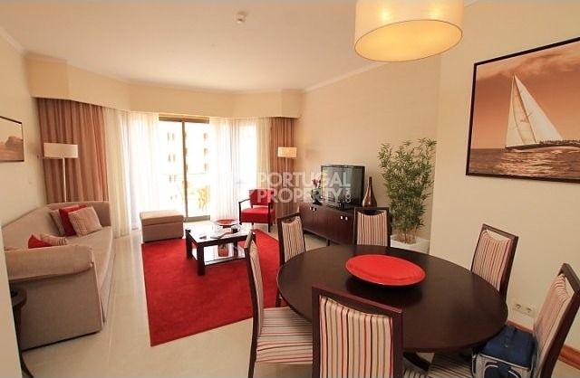 Top floor in The Residences with views.. - 2