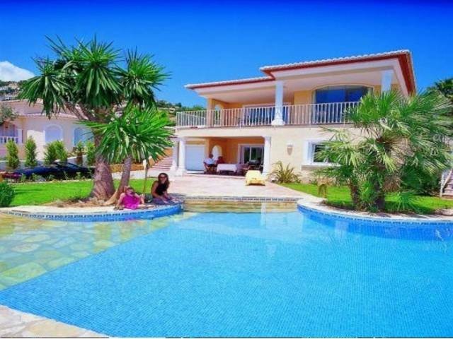 Villa for sale in Moraira