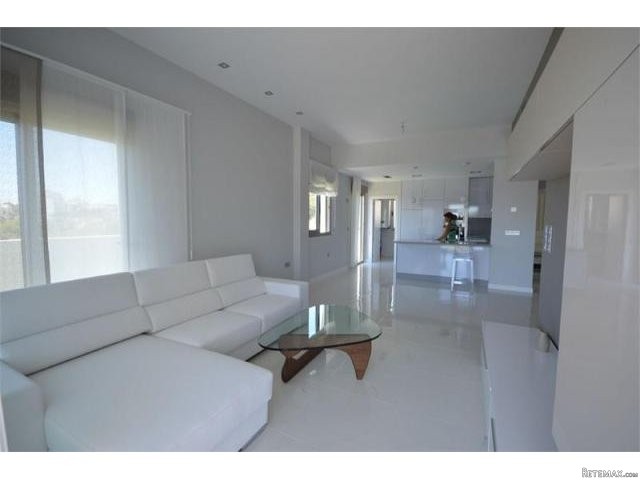 3 bedroom Villa For Sale: Detached.. - 2