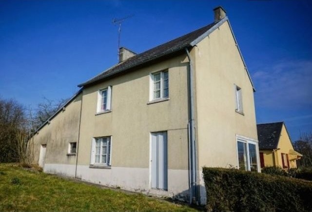 Detached House For Sale
