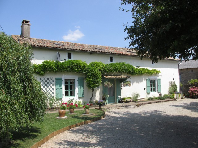 Pretty Detached Stone Property