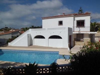 4 Bedrooms - Villa - Alicante - For Sale