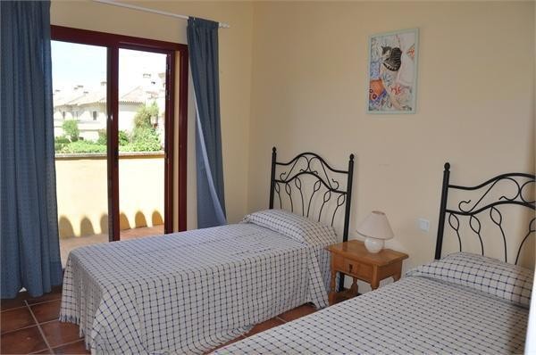 4 bedroom Terraced House For Sale:.. - 2