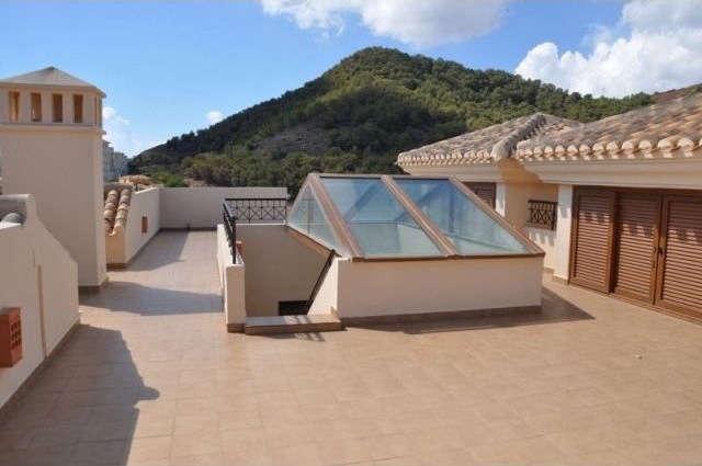 3 BEDROOM LUXURY PENTHOUSE IN LA MANGA.. - 2