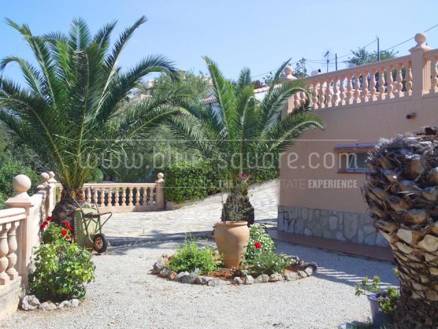 Very high standard three bed villa with.. - 2