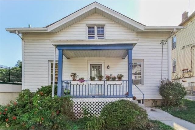 2 bedroom Residence For Sale: Sleepy..