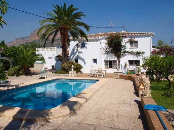5 Bed 5 Bath Villa Javea 3*