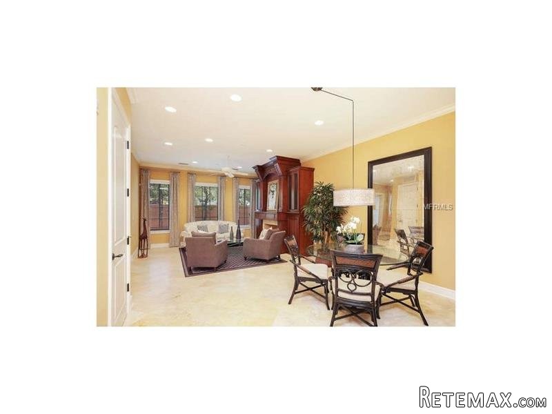 3 bedroom Town House For Sale: 1521 Oak.. - 2