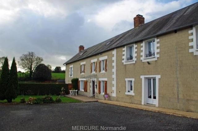 9 bedroom Character For Sale: 50450..
