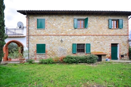 Large Villa + Annex + Garage + 3..