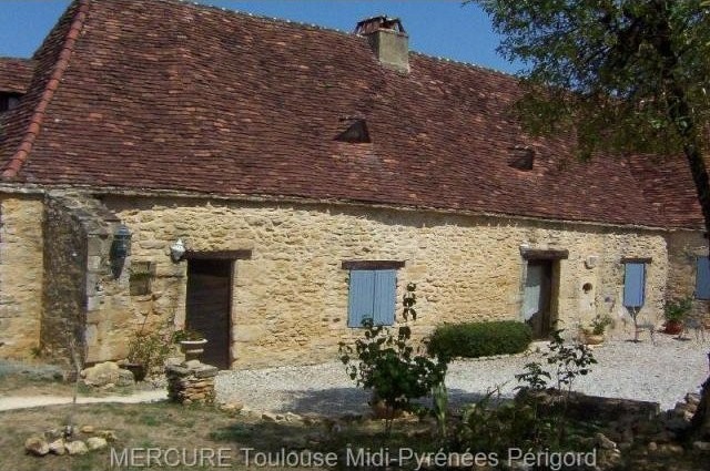 16 bedroom House For Sale: 24000.. - 2