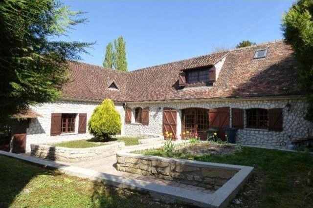 4 bedroom Character For Sale: 60600.. - 2