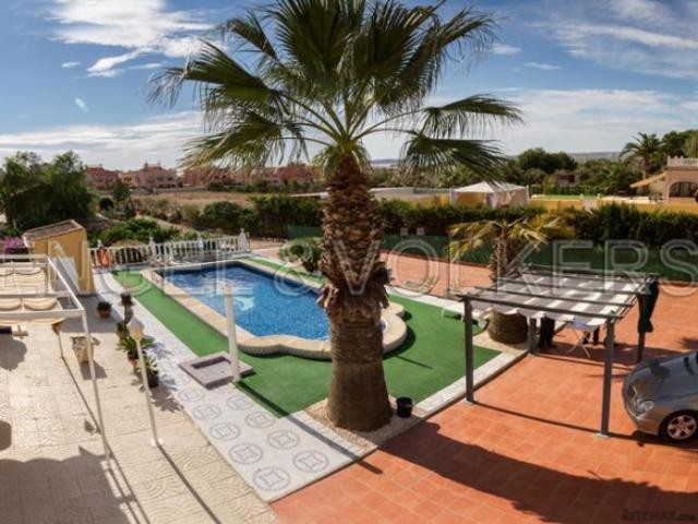 WONDERFUL VILLA IN LOS MONTESINOS