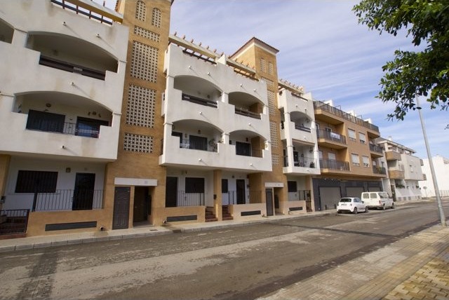 2 bedroom, 2 bathroom Apartment 60m2
