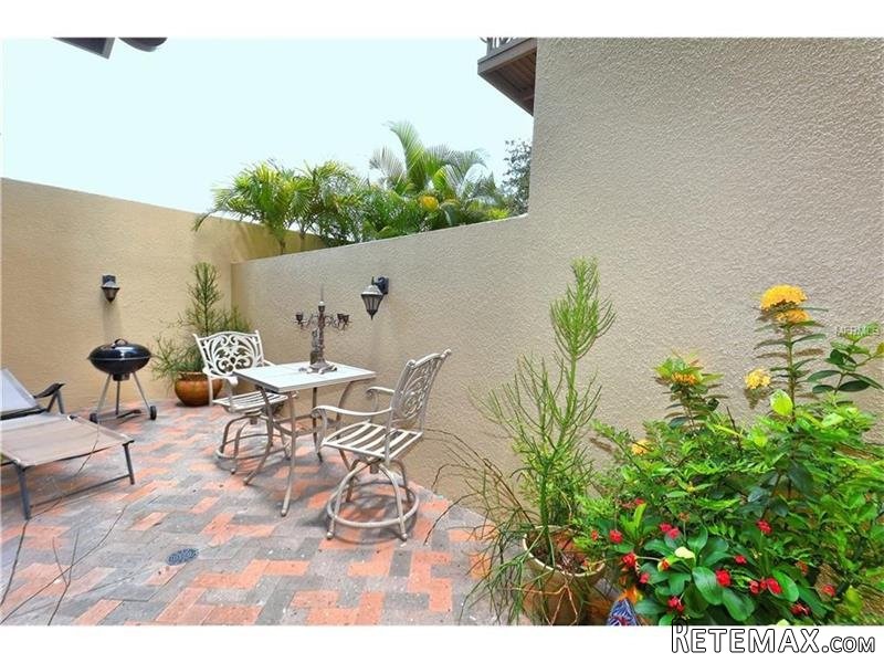 3 bedroom Town House For Sale: 1548.. - 2