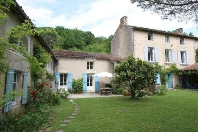 4 bedroom Character For Sale: 86360..