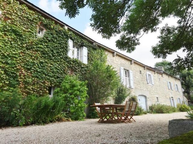 6 bedroom Character For Sale: 48140 LE..