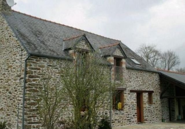 Beautiful House with 2.6 Hectares