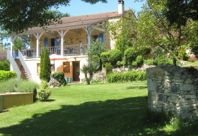 Restored Farmhouse With Swimming Pool..