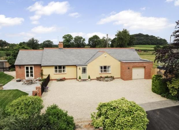 Greenfields, Lime Street, Eldersfield..
