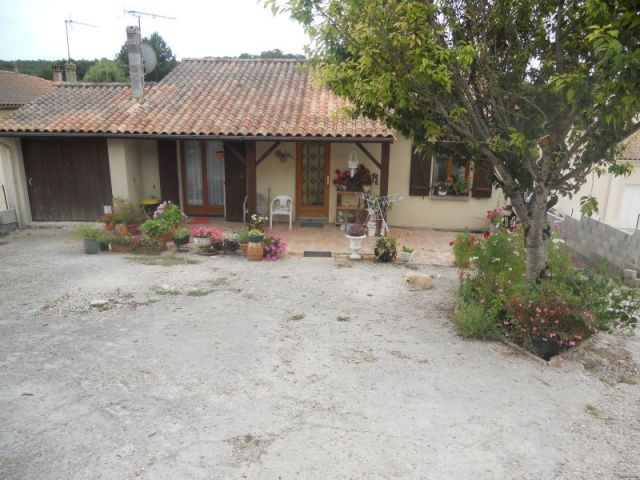 House with 2 accommodations, close to.. - 2