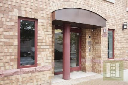 2 bedroom Apartment For Sale: 219 GRAND..