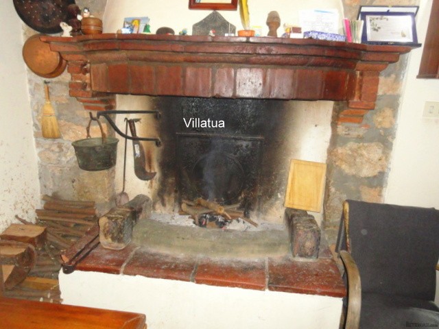 Country/farmhouse - For Sale - North of.. - 2