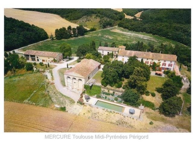 14 bedroom House For Sale: 11069..
