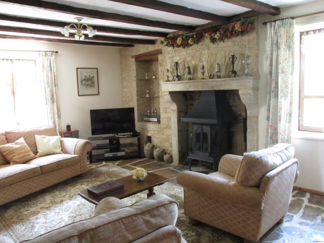 Pretty Detached Stone Property - 2