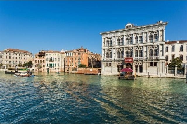 6 bedroom House For Sale: Veneto.. - 2
