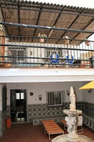 Town House - A spacious townhouse with.. - 2