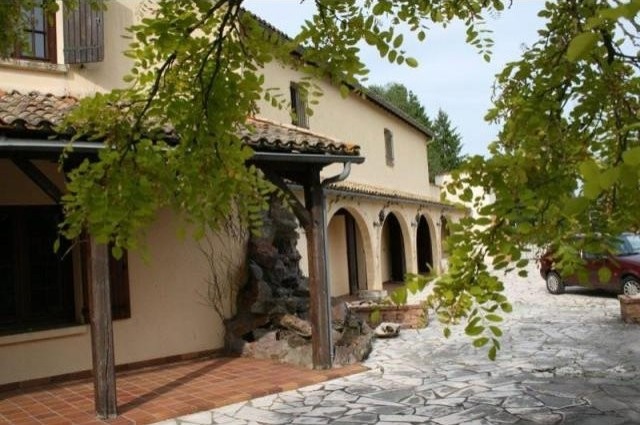 7 bedroom House For Sale: 79200.. - 2