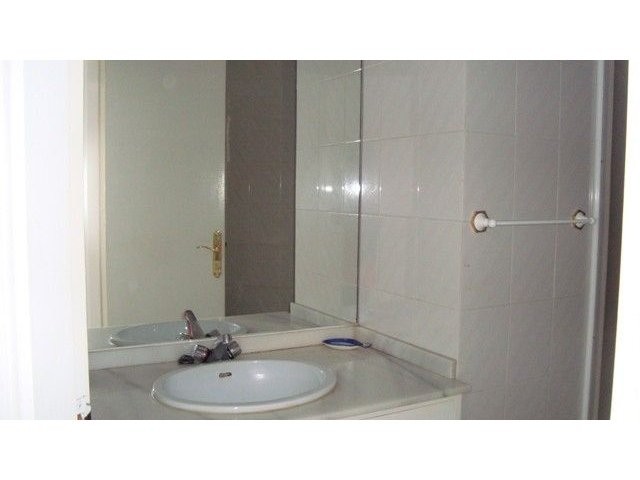 Apartment - Beautiful top floor.. - 2