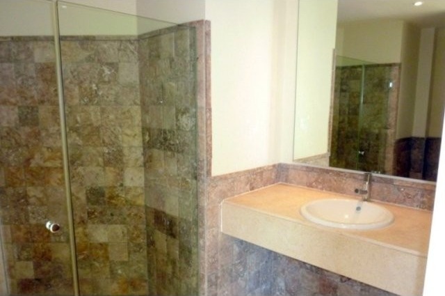 Lovely Second Floor Apartment in TEE 5..